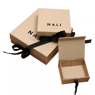 Collapsible Jewelry Packaging Boxes Magnetic Jewelry Paper Box With Black Ribbon